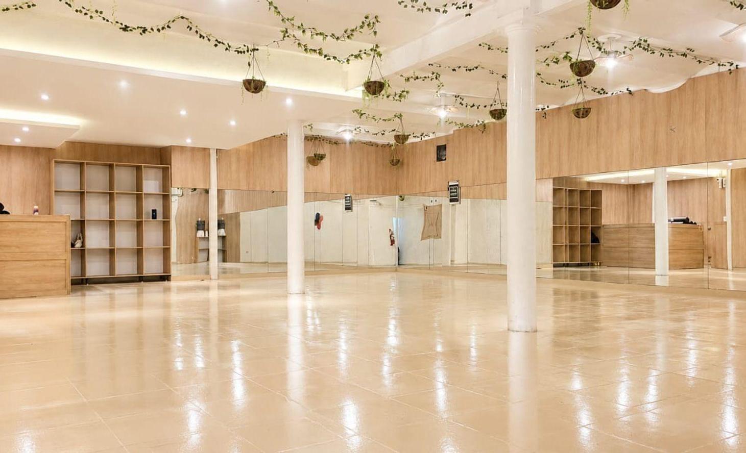 Foto de VENTA SALON MULTIESPACIO EN EL CENTRO, imagen 1