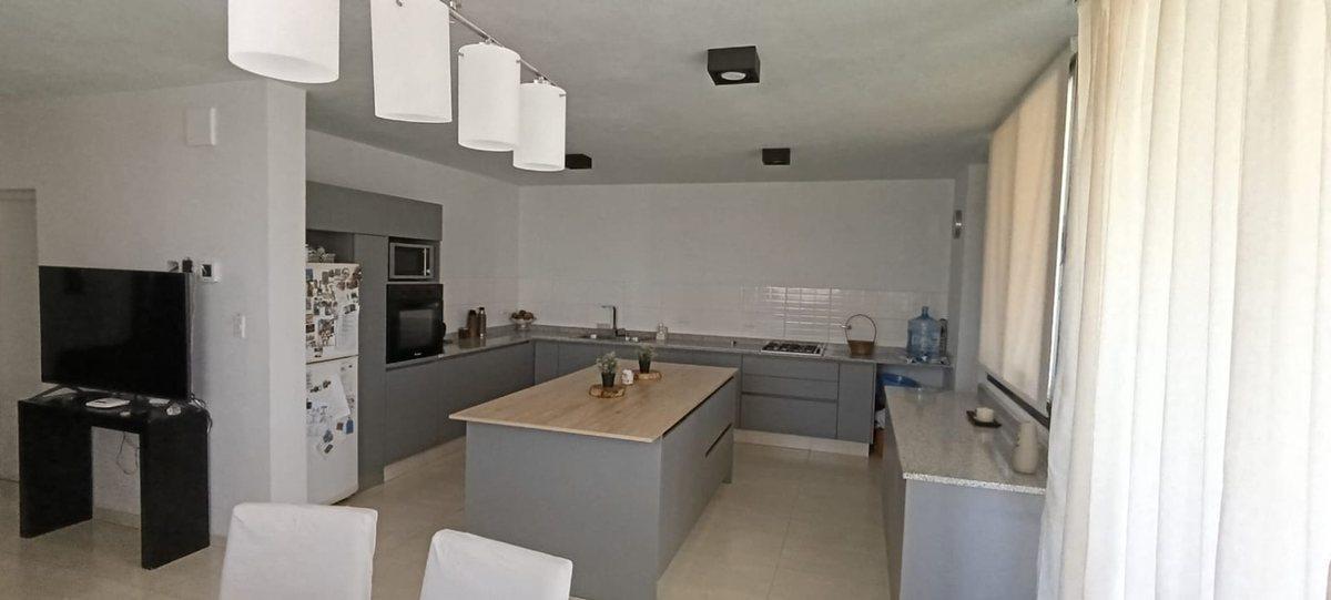 Foto de VENTA AMPLIA CASA BARRIO TEJAS IV - CATEGORIA, imagen 3