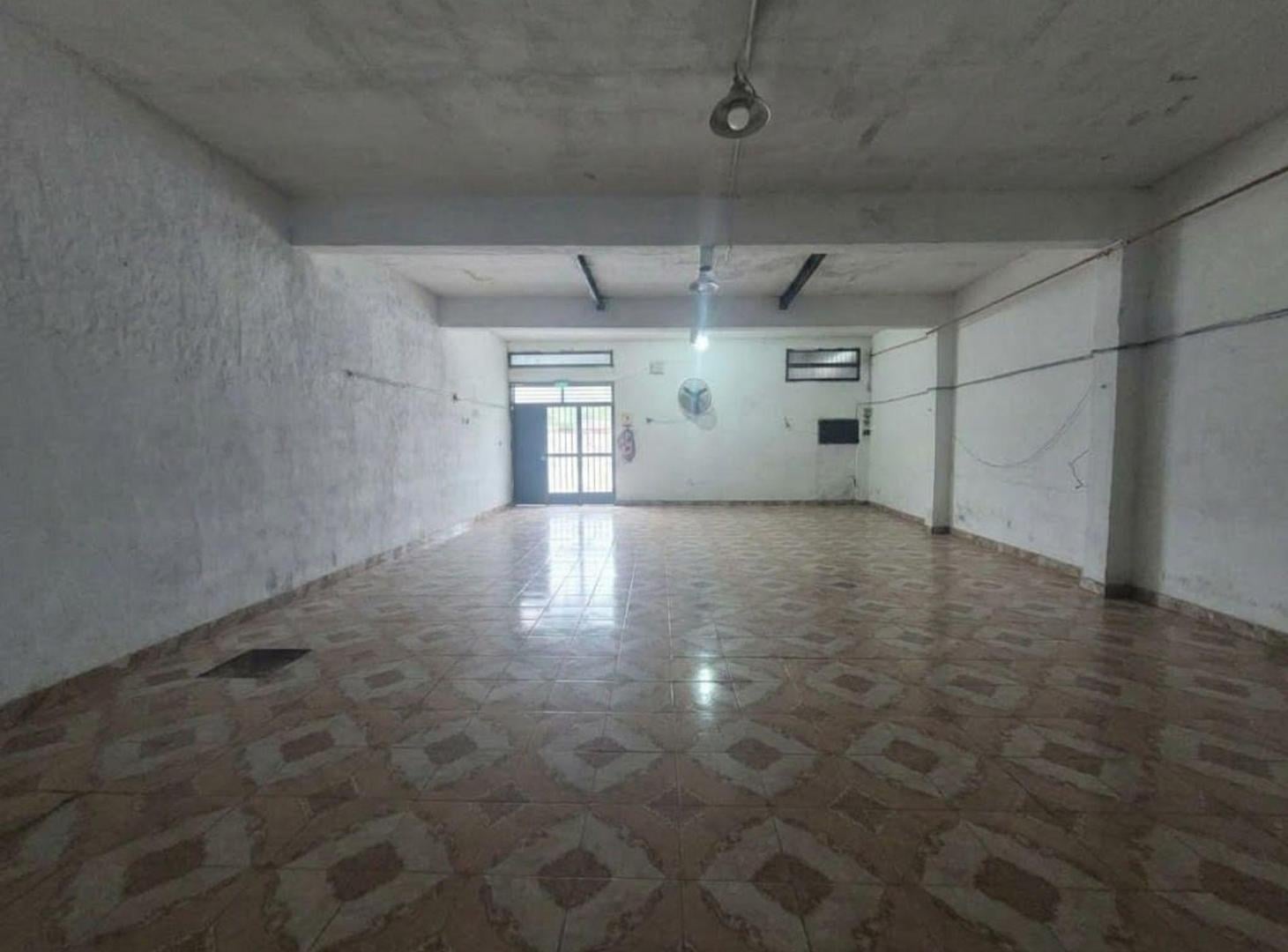 Foto de ALQUILA GALPON EN BARRIO ALTO ALBERDI, imagen 2