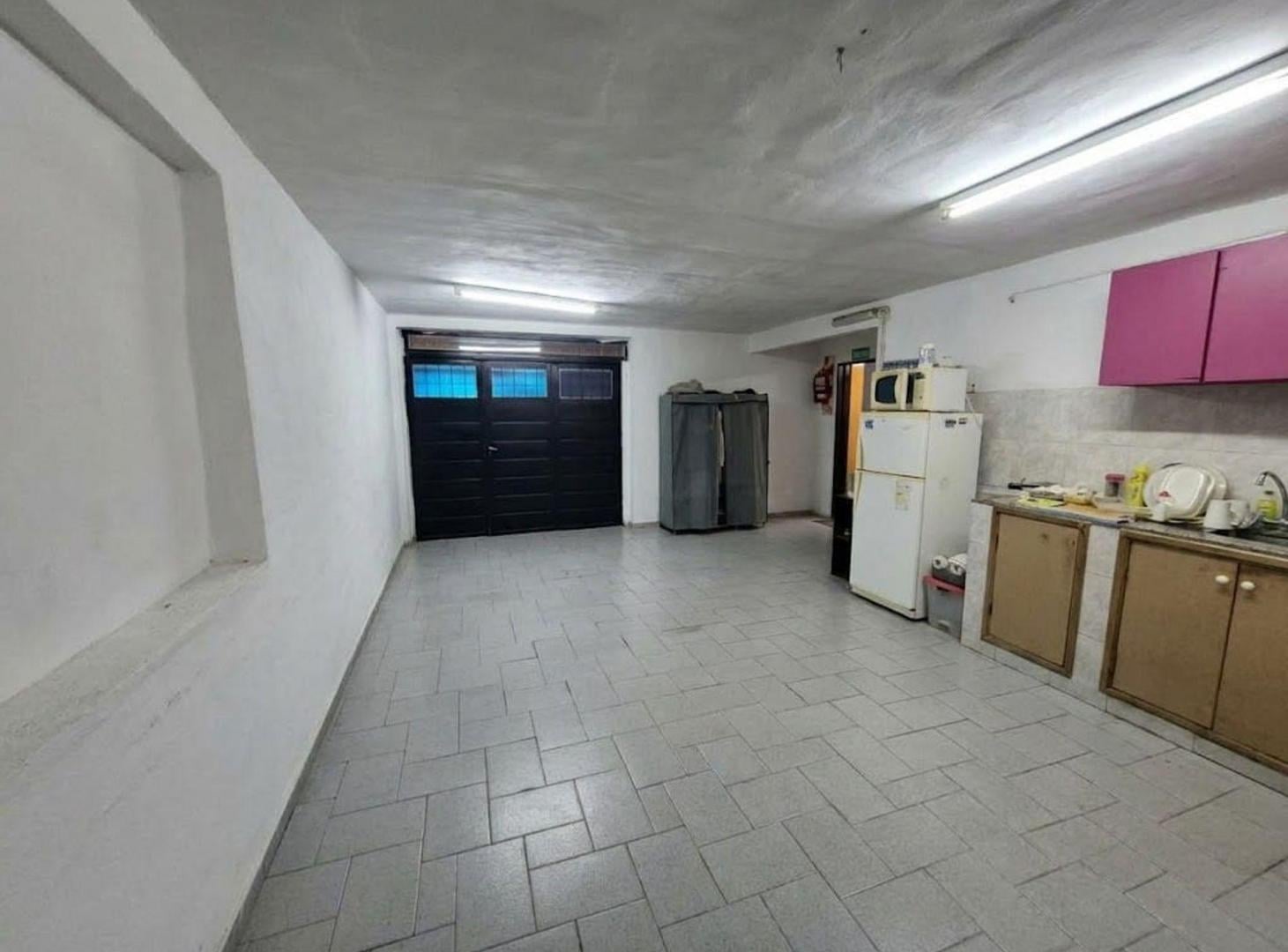 Foto de ALQUILA GALPON EN BARRIO ALTO ALBERDI, imagen 4