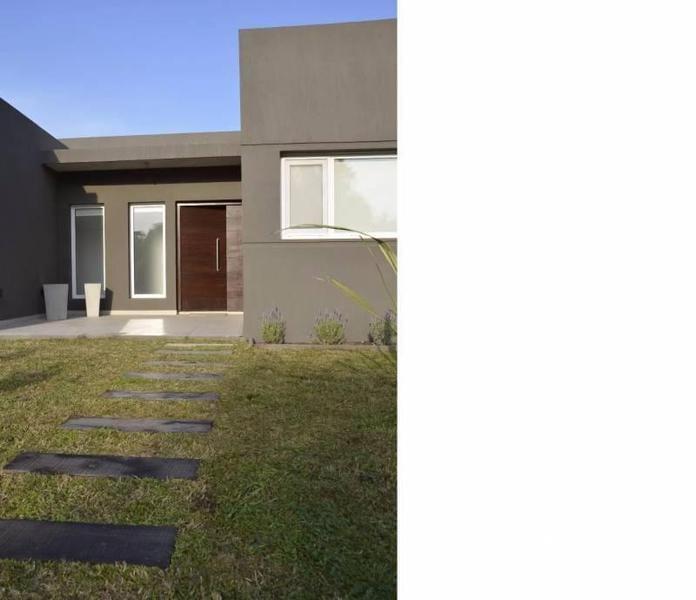 Costa Esmeralda - Casa en Venta en Barrio Senderos 1 4