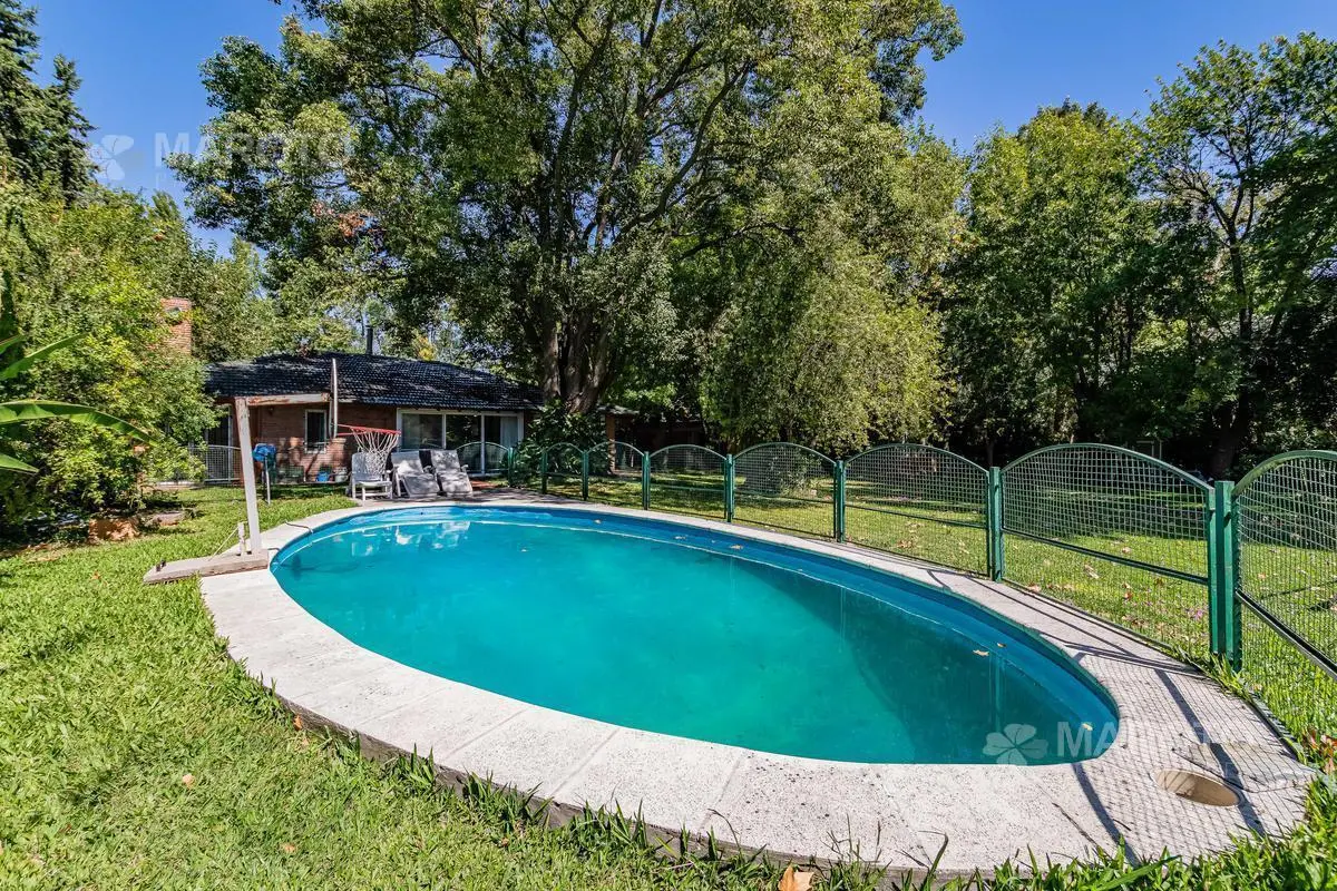 CASA EN VENTA PARA VIVIENDA FAMILIAR O DESARROLLO MULTIFAMILIAR-- MAROTO PROPIEDADES 3