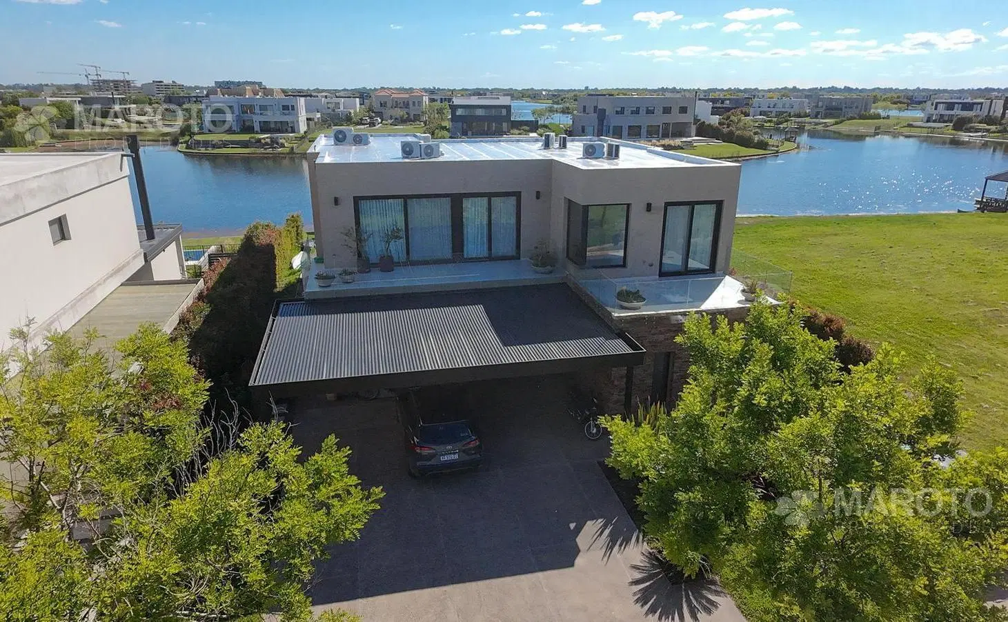 Casa en Alquiler anual a la laguna en Puertos del Lago - Muelles 5