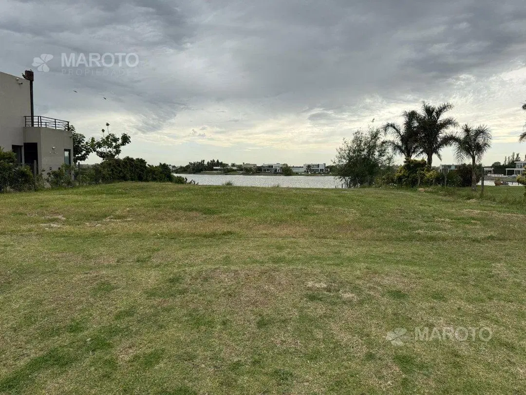 Venta Lote a la laguna B° San Sebastián Area 6 5