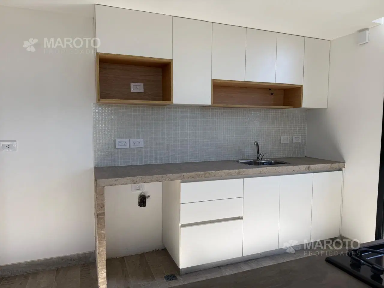 Venta casa 5 ambientes en San Sebastián Área 7 a estrenar con pileta 2