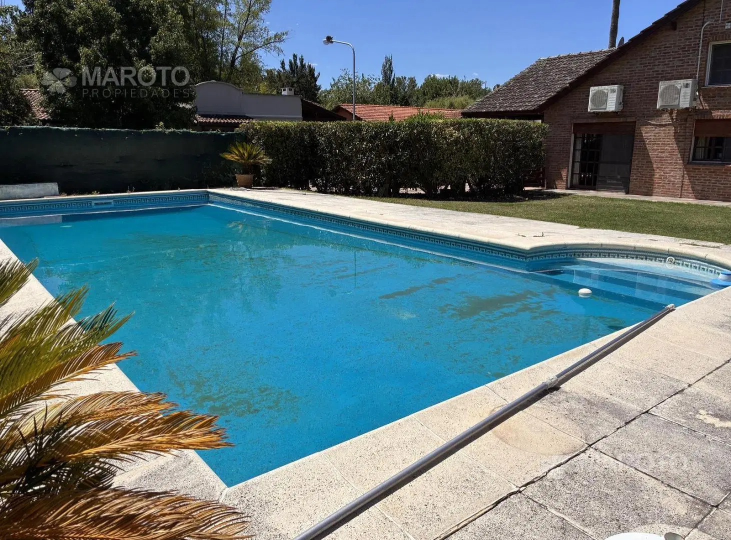 Venta casa 5 ambientes con amplio parque y pileta en Maschwitz Village 3