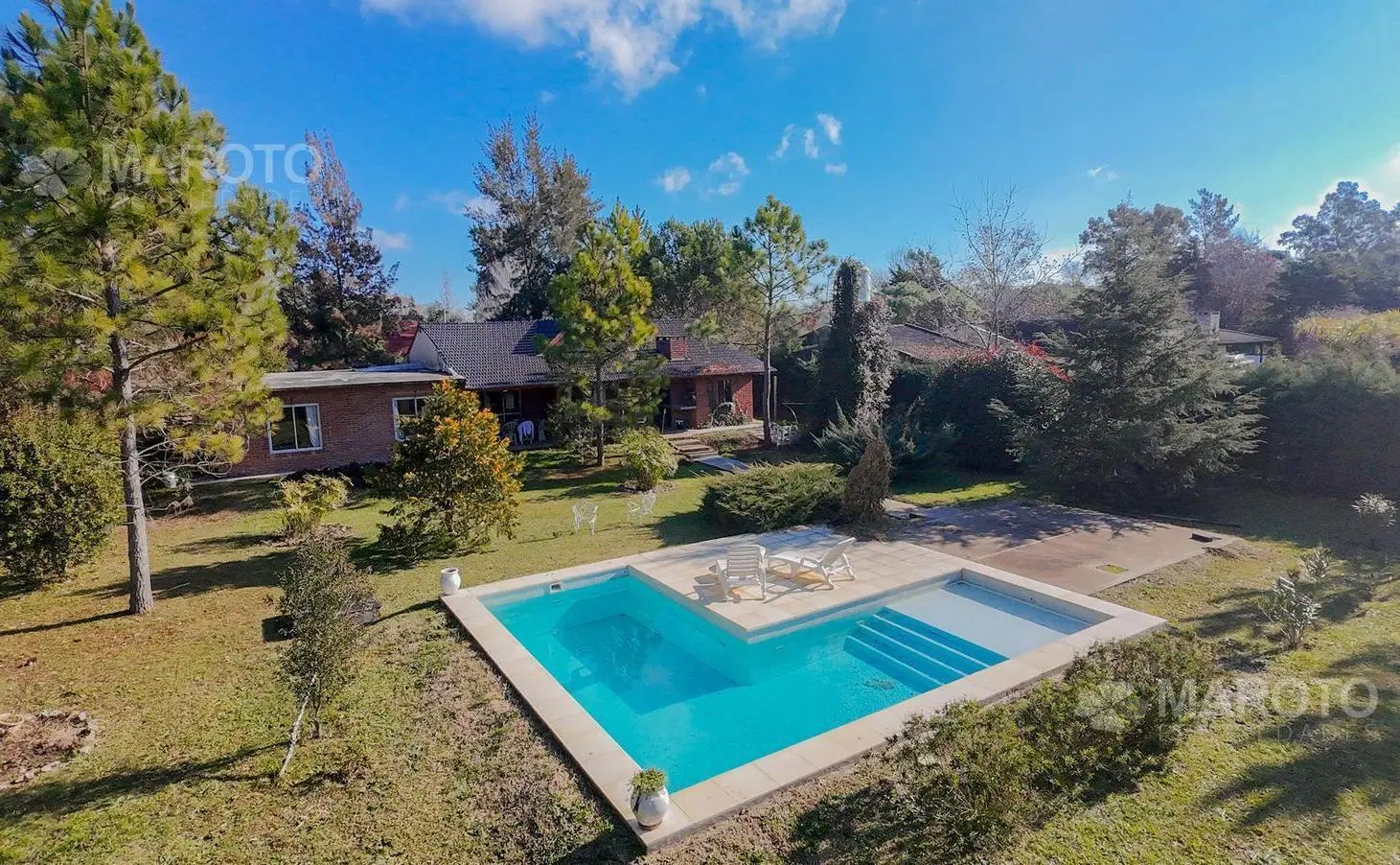 Venta casa 3 ambientes con amplio parque y pileta en Escobar 4