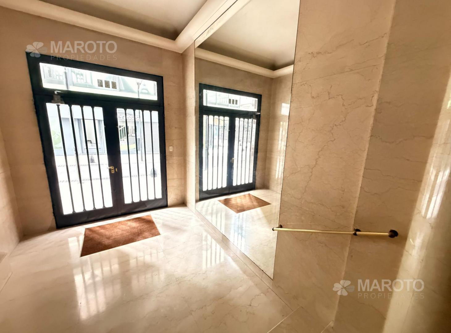 Foto de Venta Departamento 3 Ambientes en Retiro a metros de Plaza San Martín, imagen 2
