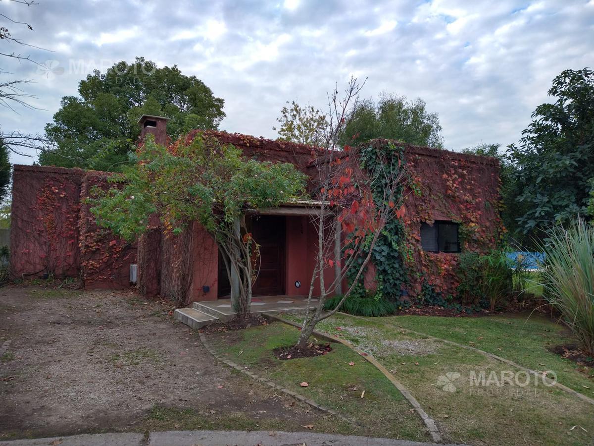 Foto de CASA EN ALQUILER EN BARRIO PRIVADO SAN LUCAS - MAROTO PROPIEDADES, imagen 4