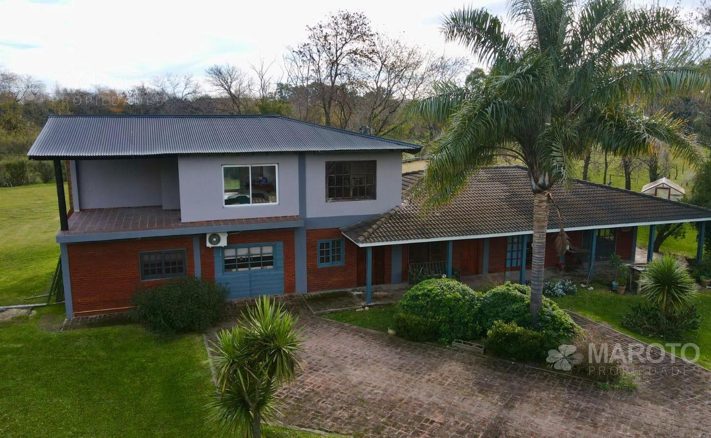 Foto de Casa en venta, amplio lote con piscina y parrilla, imagen 3