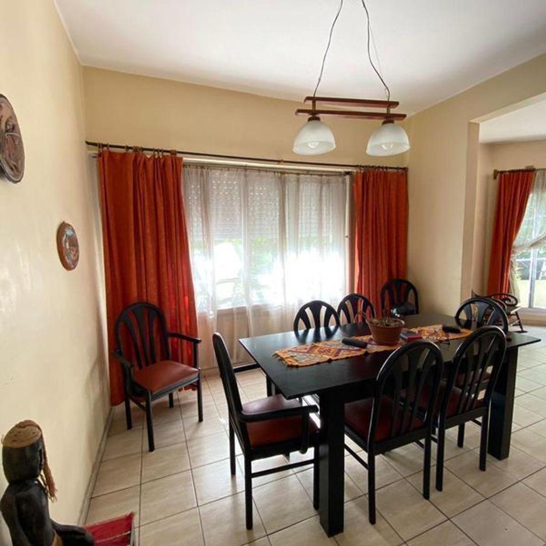 Venta! Amplio PH de 5 Ambientes con Terraza! Morón 1