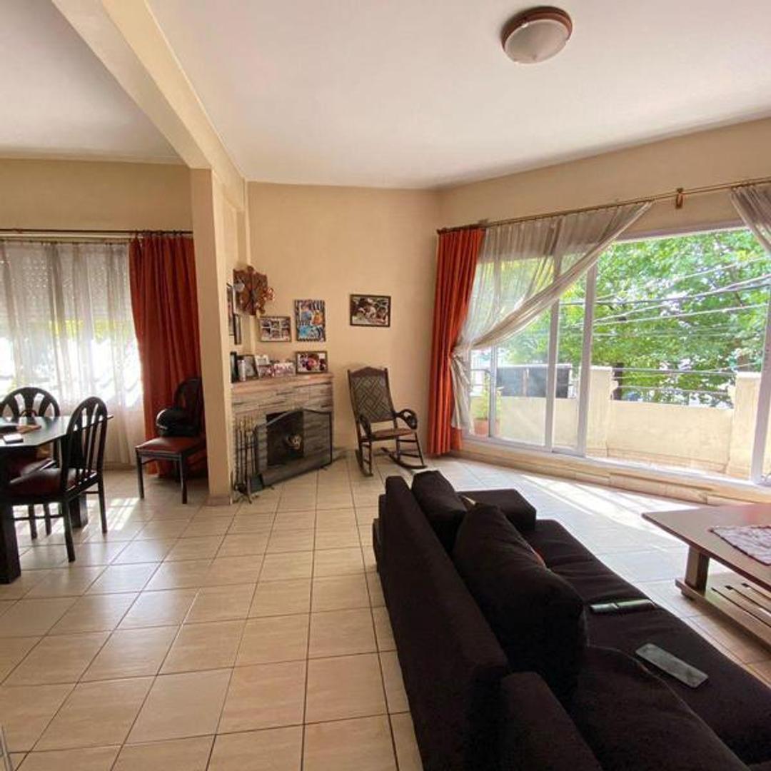 Venta! Amplio PH de 5 Ambientes con Terraza! Morón 5