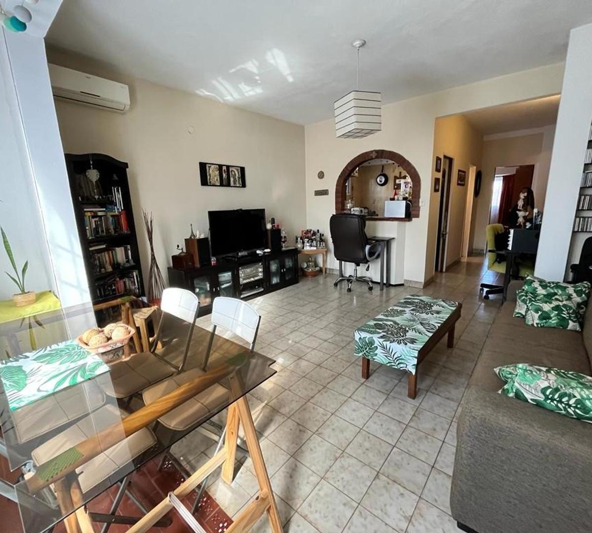 Venta! PH de 2amb con Terraza y Quincho! Haedo 5