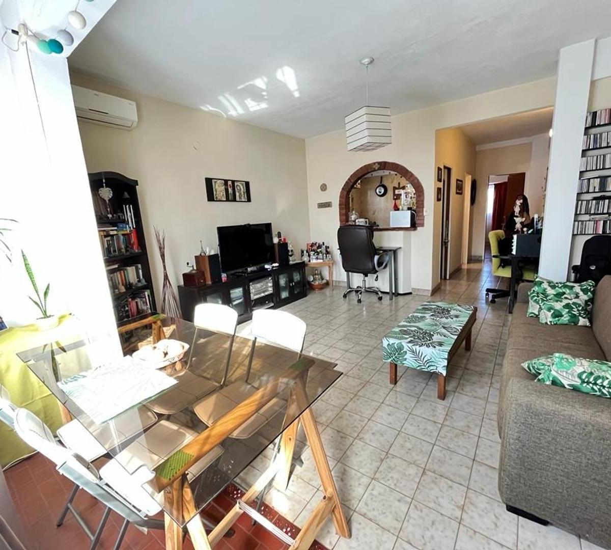 Venta! PH de 2amb con Terraza y Quincho! Haedo 2