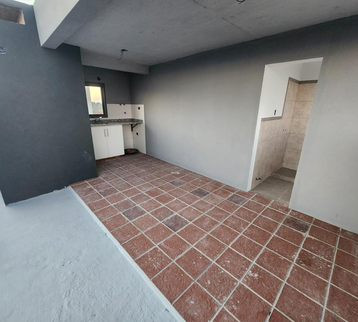 Foto de Venta! 3 amb en Haedo con balcón, terraza, cochera y baulera, imagen 2