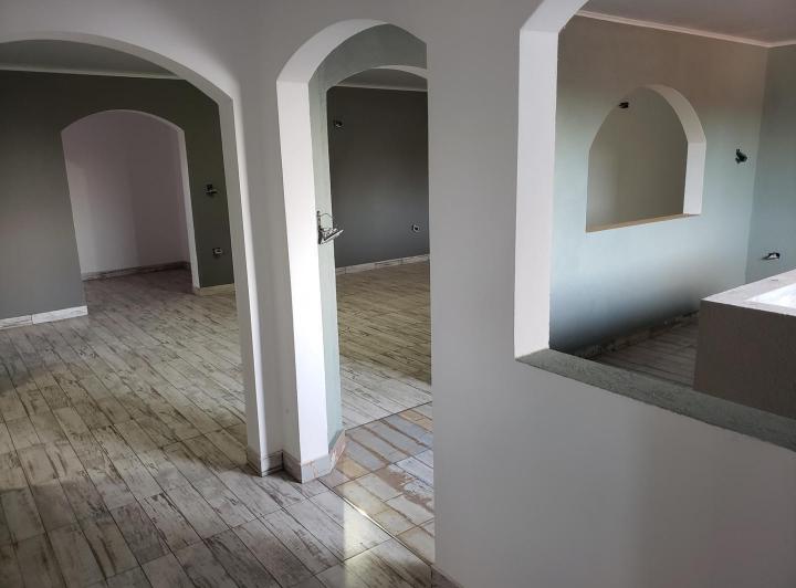 VENTA en bloque vivienda 5 amb + 2 Locales Ituzaingo Norte 5