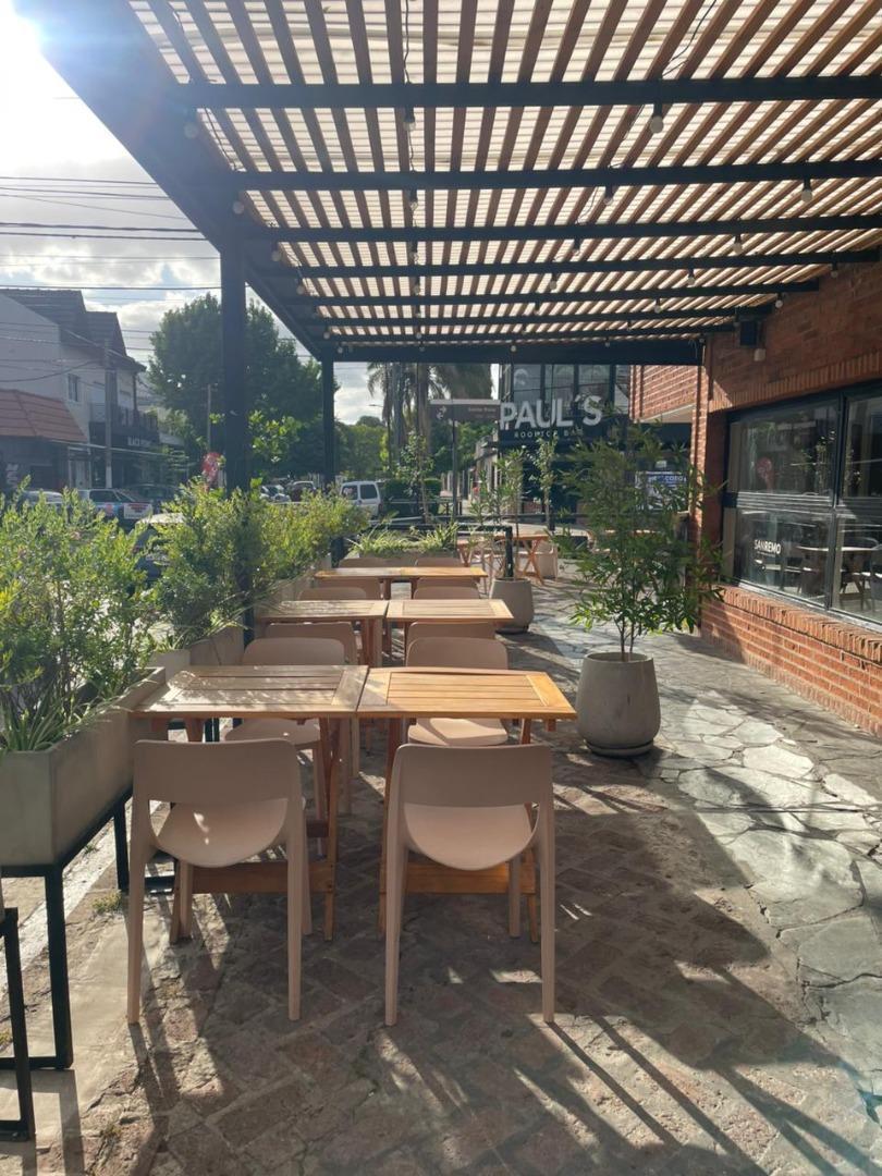 Alquiler de Local en esquina! Castelar!
