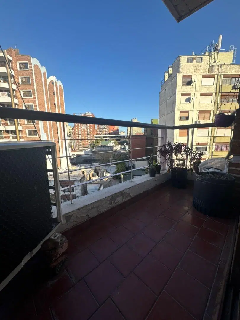 VENTA! Departamento de 2amb con Cochera - Morón 2