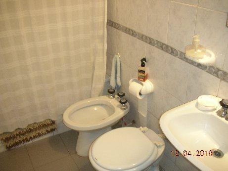 Foto de Venta - Departamento de 3 ambientes en Villa Tesei. A pocos metros del, imagen 5