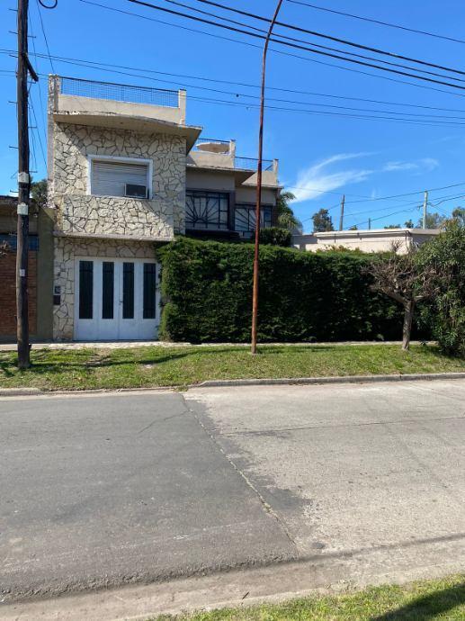 Casa en Venta en Villa Luzuriaga