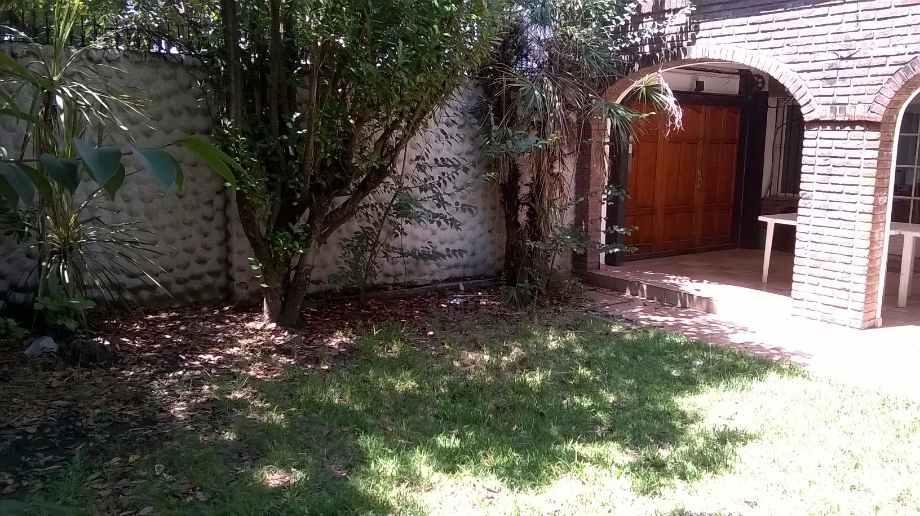 Chalet en Venta en Moron Sur 5