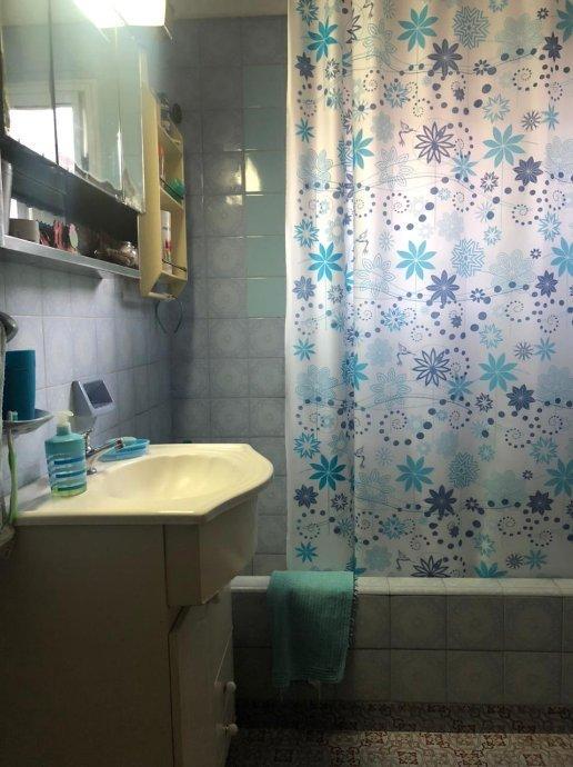 Casa en Venta en Moron Sur a una cuadra de Aguero