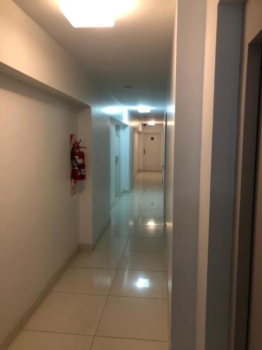 Oficina en Venta en Moron Centro 5
