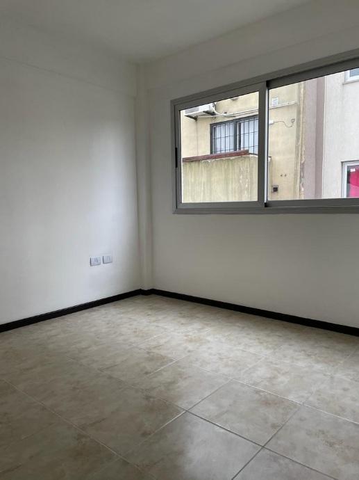 Departamento en Venta en Moron Sur 3