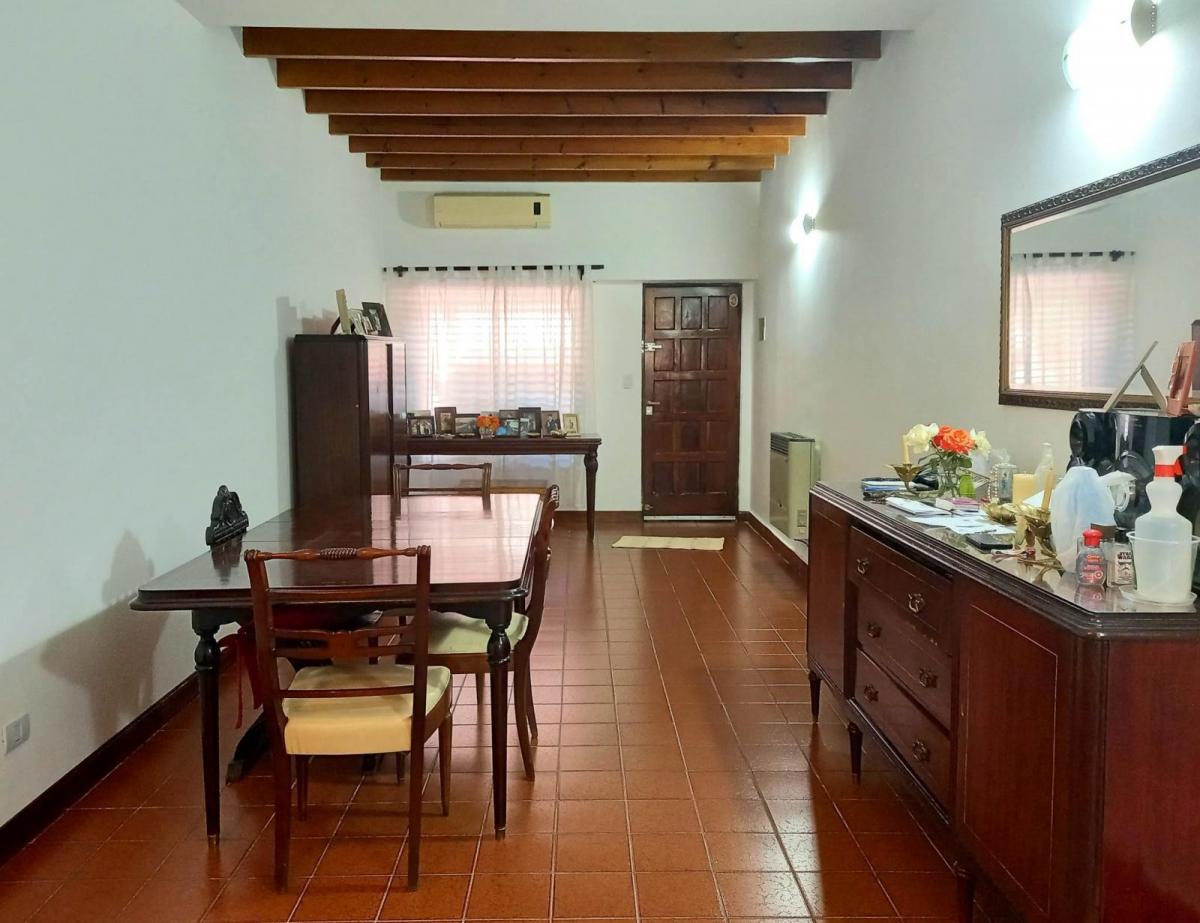 Excelente duplex ubicado en zona residencial de Castelar Sur