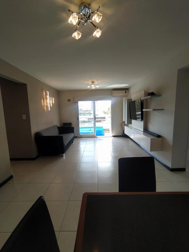 Excelente Departamento Al Frente de 5 Ambientes, en La Zona de Moron 1