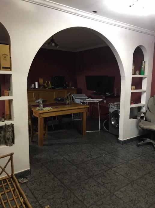 Casa ph de 4 ambientes totalmente independiente en Moron sur. Apto Crédito