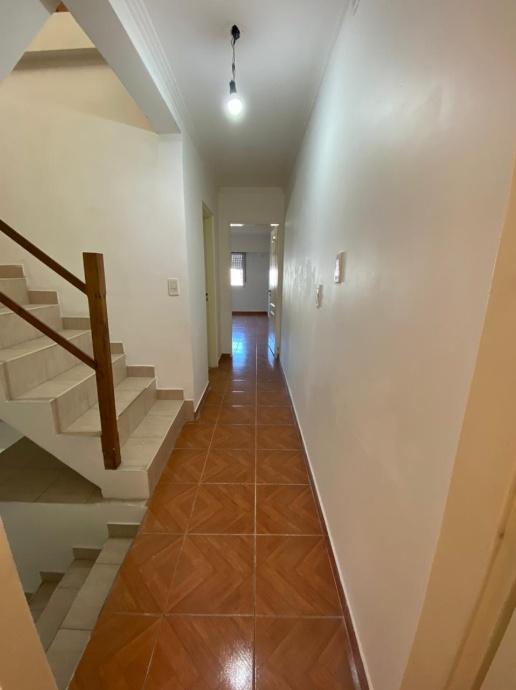 Foto de Venta Triplex en excelente ubicación. Moron., imagen 4