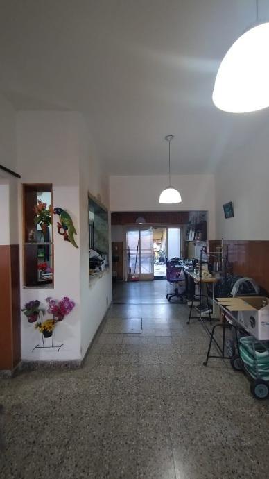 Casa en lote propio en venta en Morón Sur