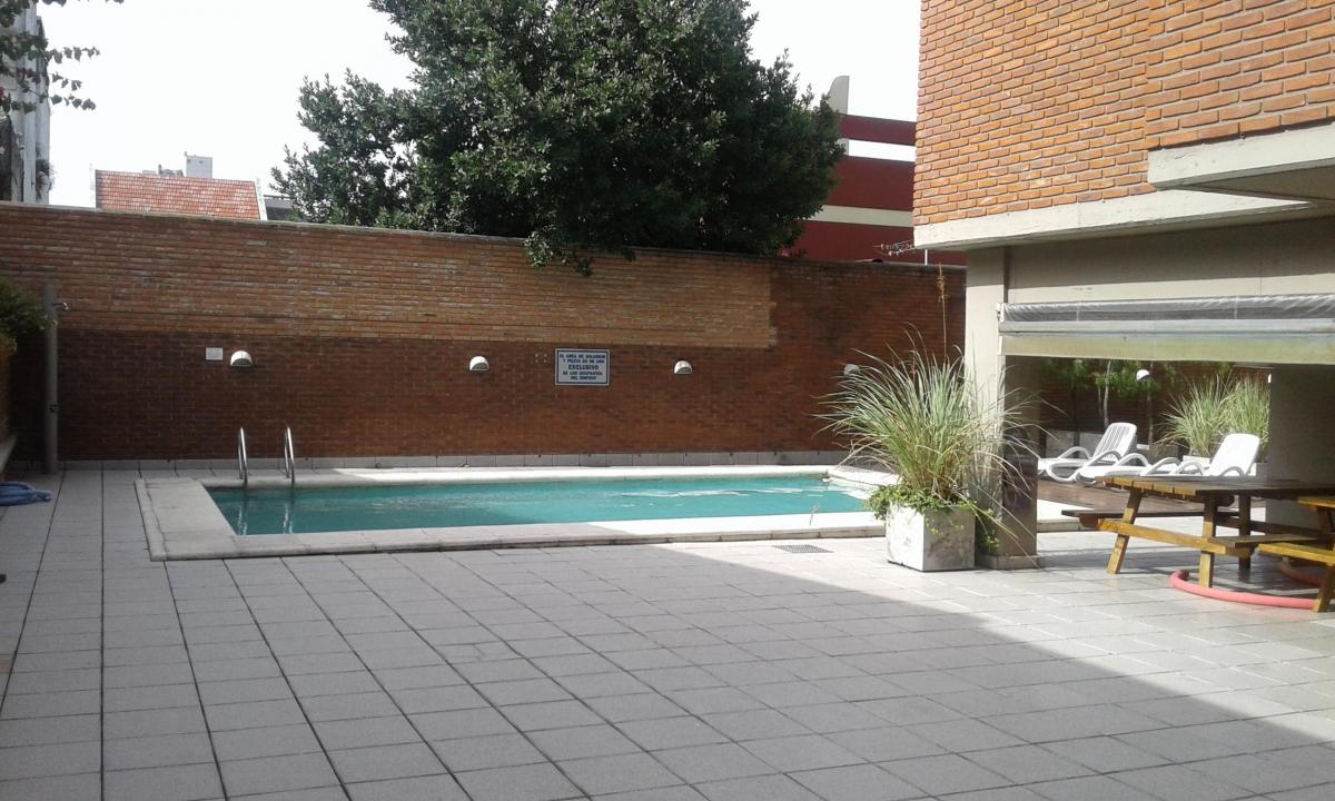 Depto. Excelente ubicación en Morón