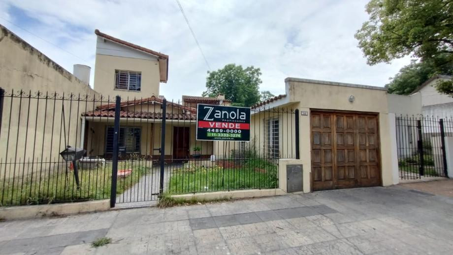 Chalet a reciclar en Haedo Norte en VENTA.