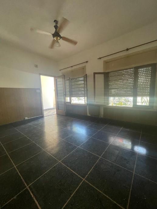 Casa EN EXCELENTE ESTADO Y UBICACIÓN
