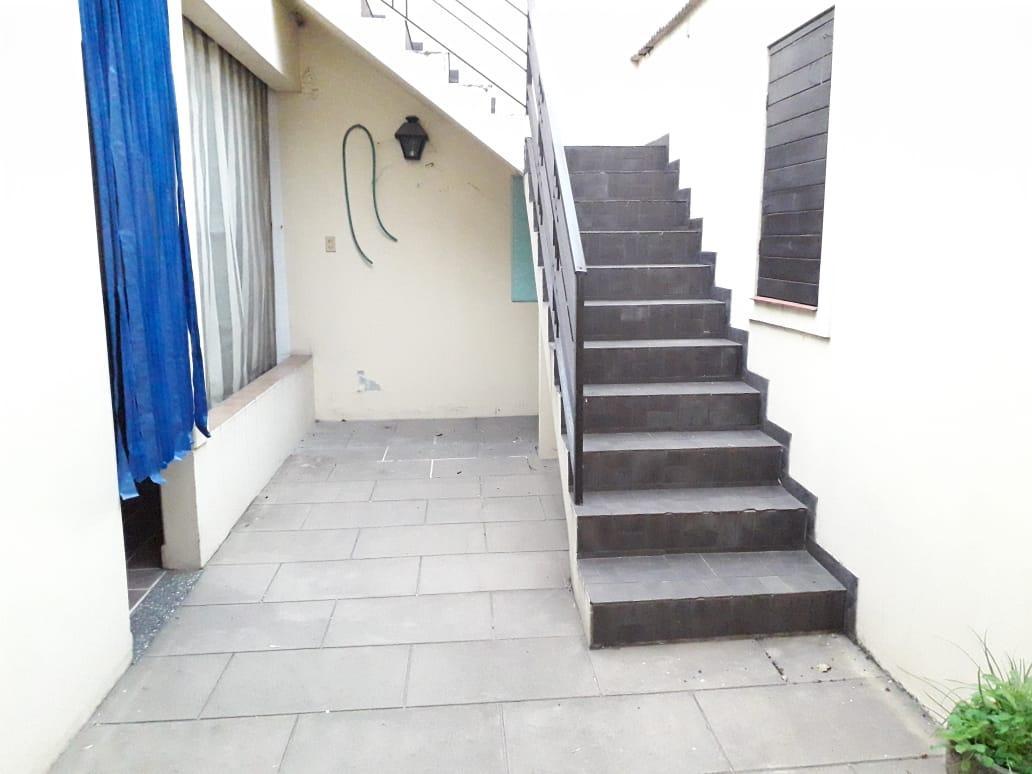 Casa americana en lote propio ESCUCHA PROPUESTAS