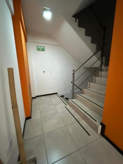 Depto 2 Ambientes, Cercano a Estación 1