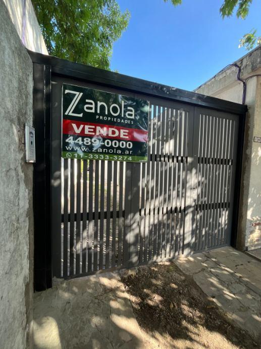 Venta - Casa PH 3 ambientes reciclada a nuevo. Moron Sur