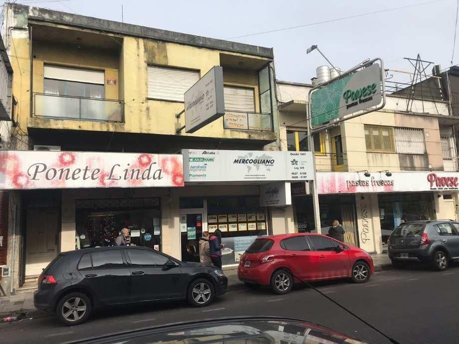 Foto de Local + 2 departamentos MORÓN CENTRO, imagen 3