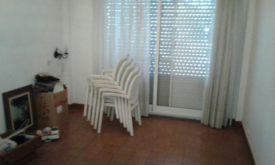 Galpón con Vivienda/oficinas. Escucha Ofertas 2