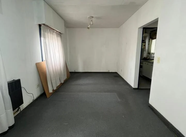 Departamento monoambiente con disposición al contrafrente 4