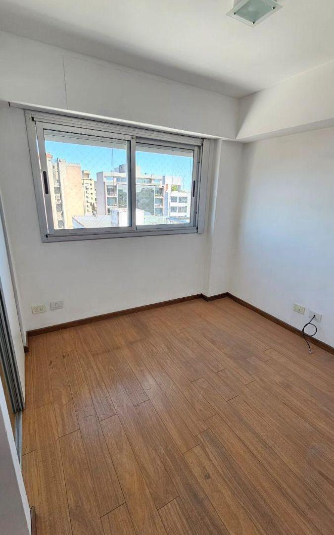 Foto de Excelente departamento 3 ambientes Venta Castelar Norte, edificio de, imagen 5