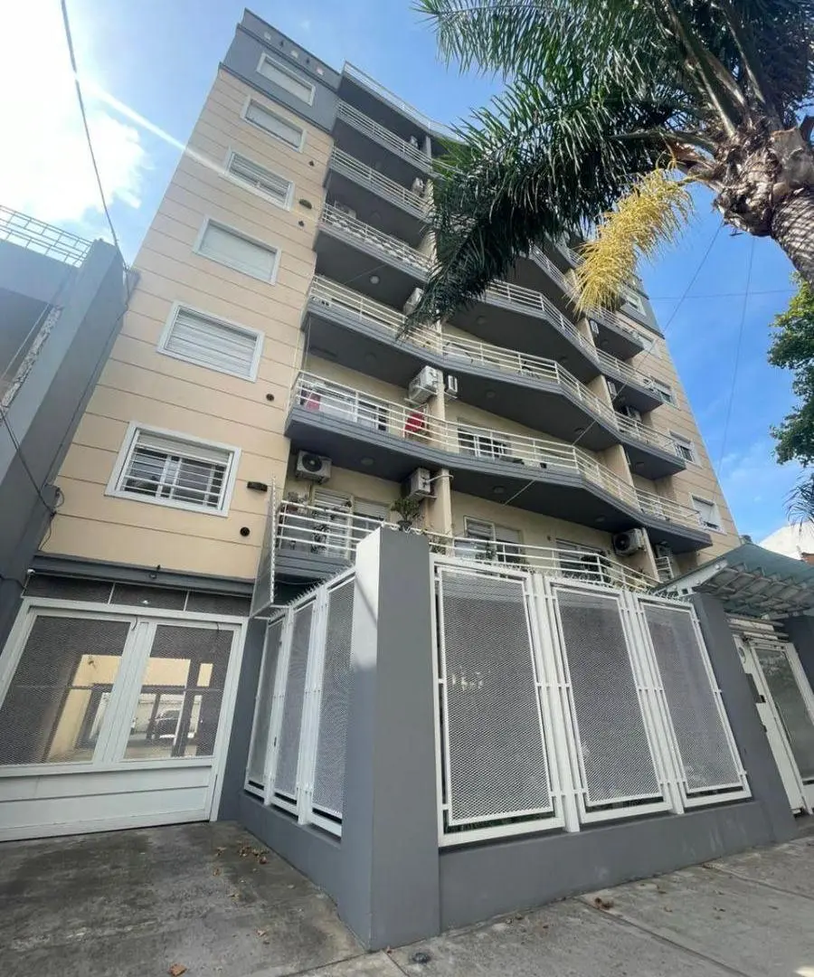Venta - Cochera descubierta en Moron Norte- Ideal inversor 3