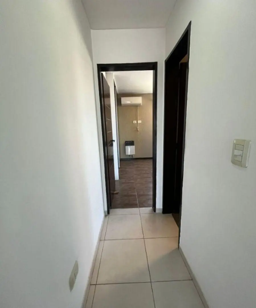 Venta - Departamento de 2 ambientes al frente en Moron. A pocas cuadras del centro comercial 2