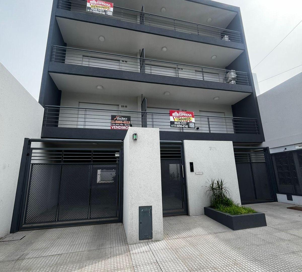 Departamento 2 ambientes a estrenar en 1er piso al contrafrente.