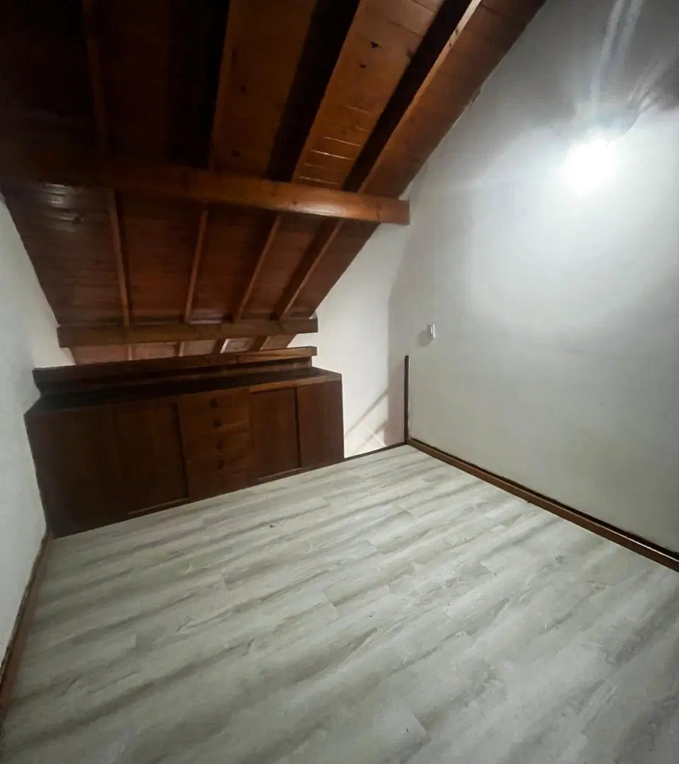Alquiler de dúplex ubicado en Morón sur, en zona residencial y de fácil acceso. 5