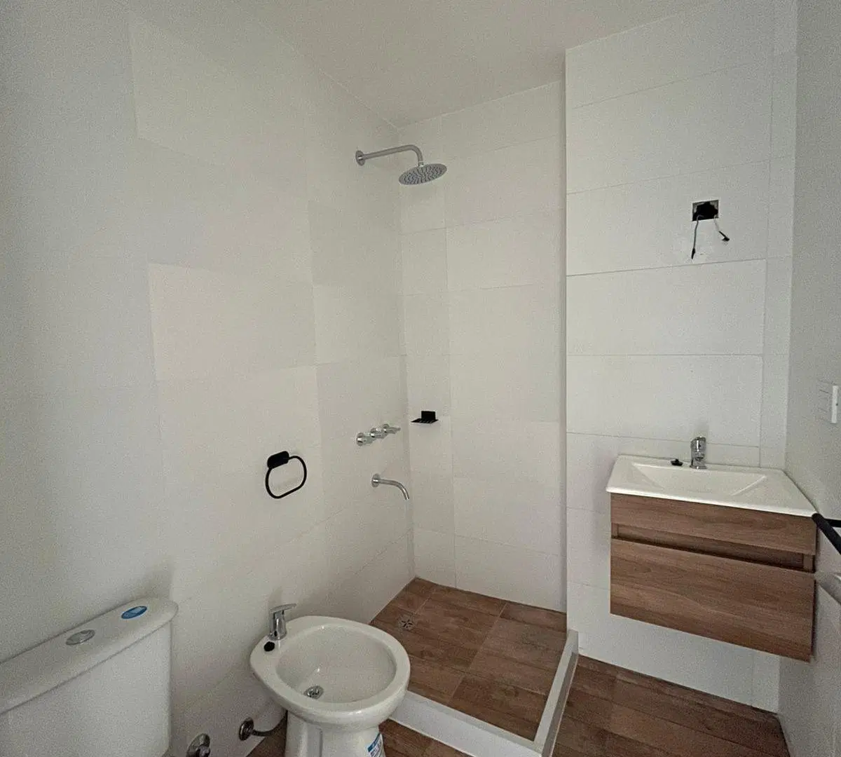 Departamento 2 ambientes en alquiler - 2do piso al frente - Morón Sur 5