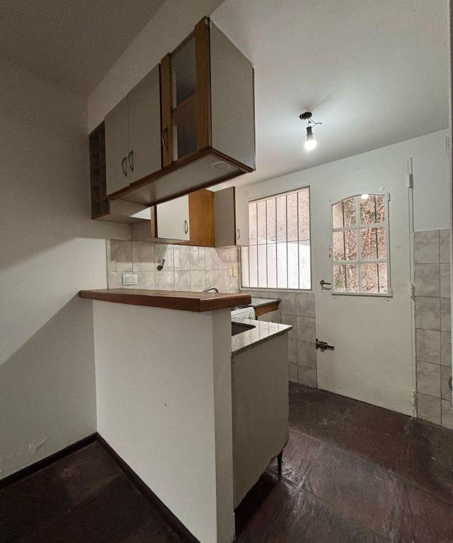 Foto de Alquiler Excelente dúplex de 3 ambientes con patio y parrilla en Morón Norte, imagen 5