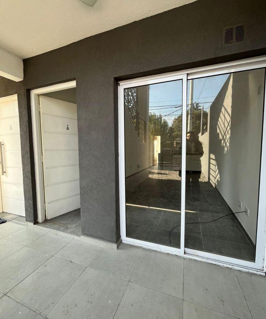 Foto de Departamento 2 ambientes a estrenar en Castelar. Con jardín propio, imagen 3